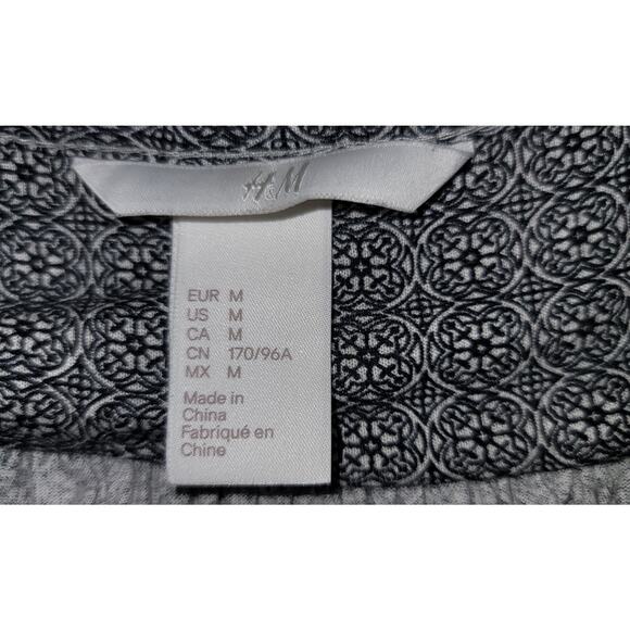 H&M Black White Geo Print A-Line Midi Dress Medium Sleeveless Hi Low Hem - Picture 4 of 6